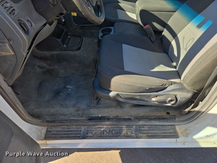 image for item ES2981 2007 Ford Ranger Ext. Cab pickup truck