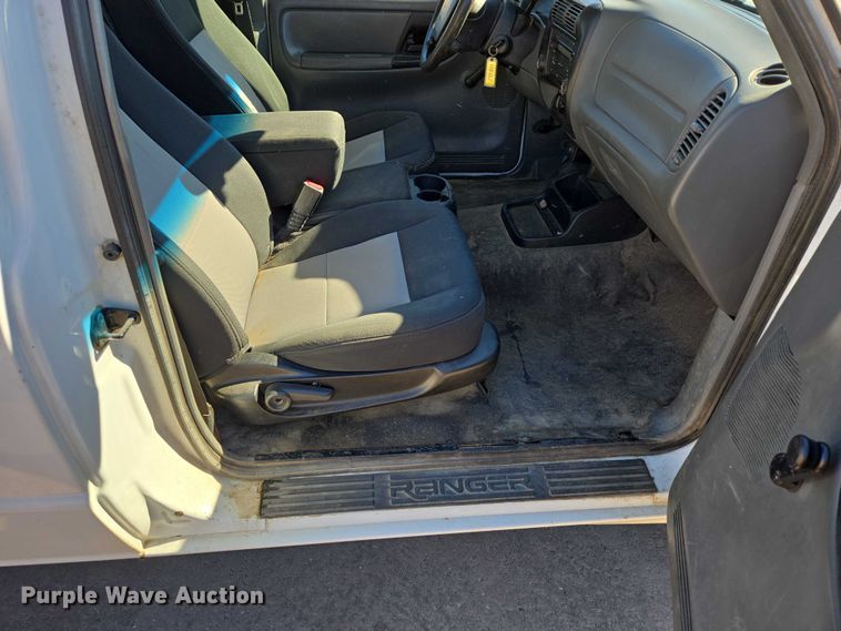 image for item ES2981 2007 Ford Ranger Ext. Cab pickup truck