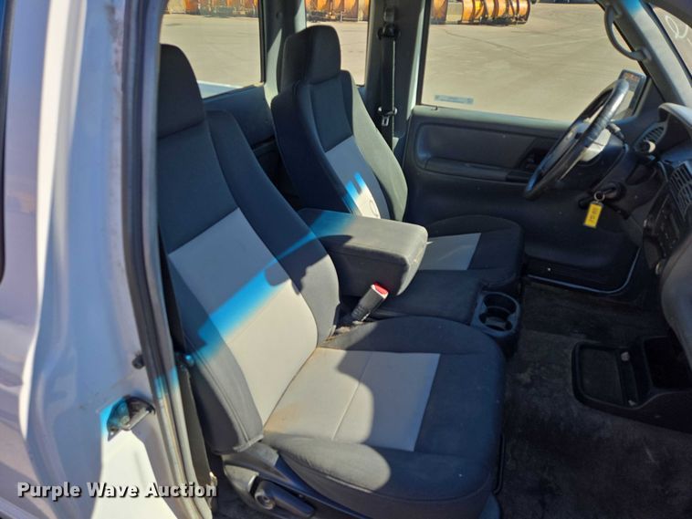 image for item ES2981 2007 Ford Ranger Ext. Cab pickup truck