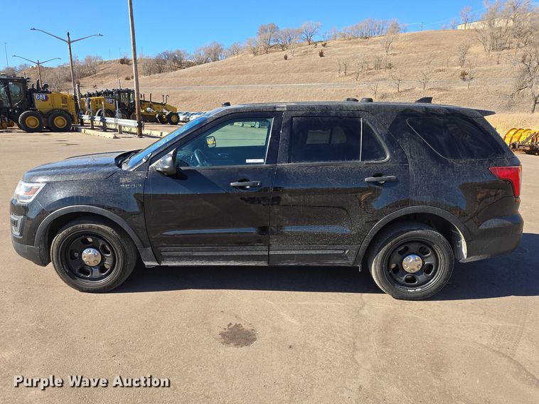 image for item ES2983 2016 Ford Explorer Police Interceptor SUV