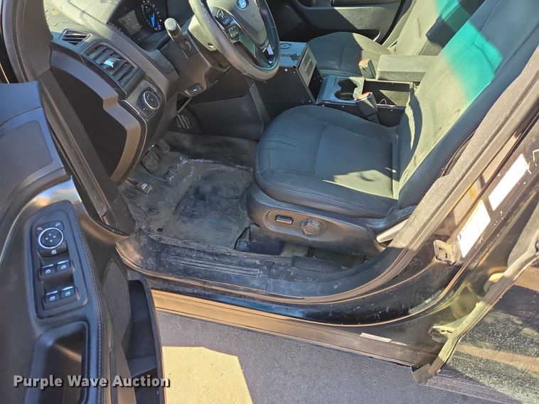 image for item ES2983 2016 Ford Explorer Police Interceptor SUV