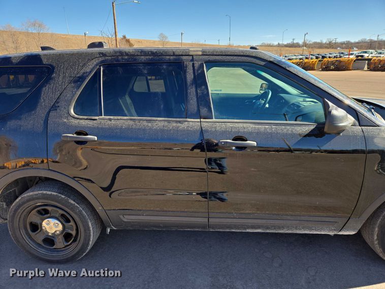 image for item ES2983 2016 Ford Explorer Police Interceptor SUV