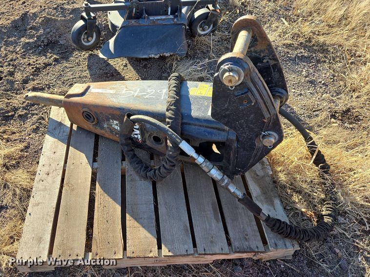 image for item ES2986 Caterpillar H65S breaker