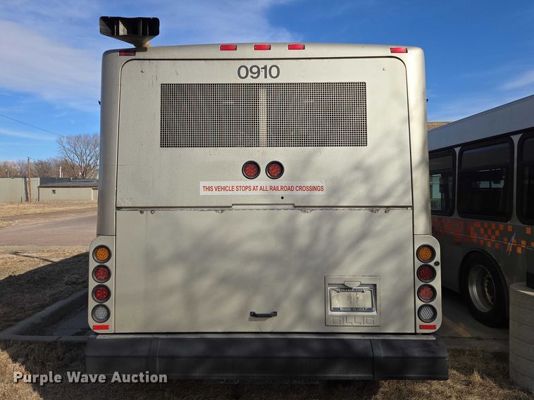 image for item ES2988 2009 Gillig shuttle bus