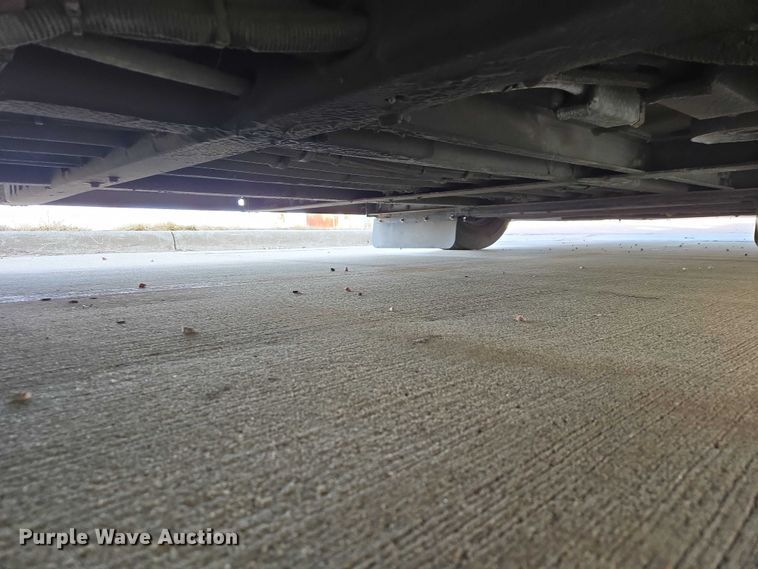 image for item ES2988 2009 Gillig shuttle bus