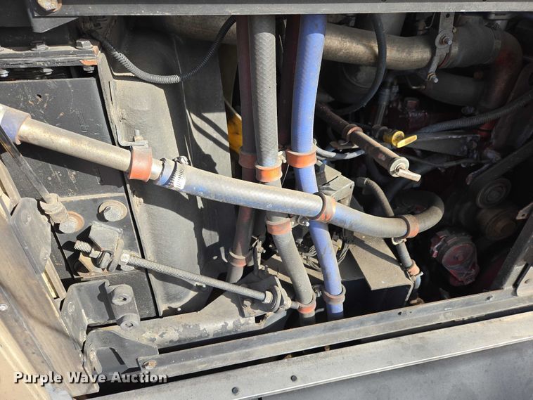 image for item ES2988 2009 Gillig shuttle bus