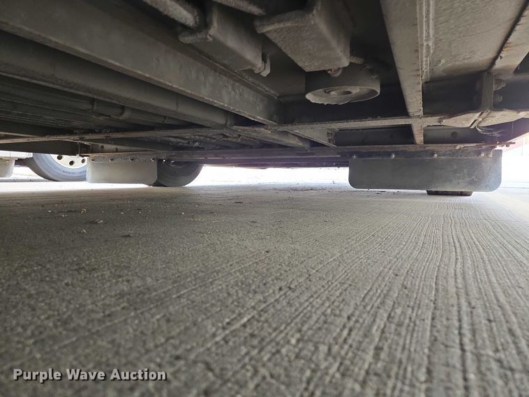 image for item ES2989 2009 Gillig shuttle bus