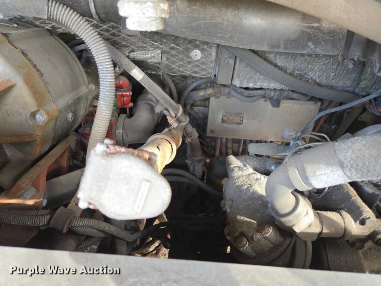 image for item ES2989 2009 Gillig shuttle bus