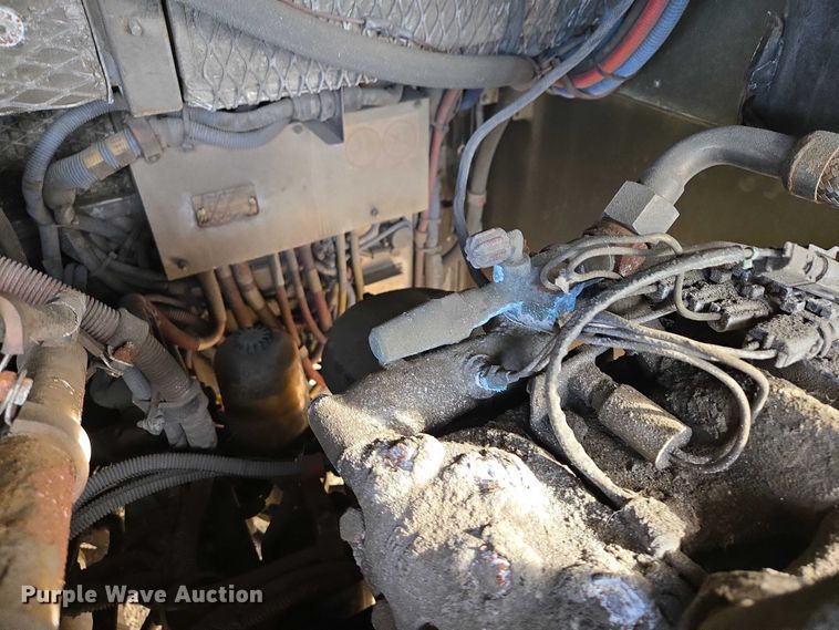 image for item ES2989 2009 Gillig shuttle bus