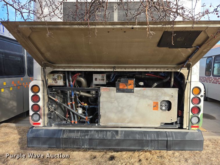 image for item ES2990 2009 Gillig shuttle bus