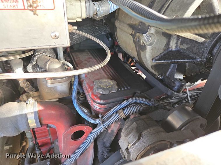 image for item ES2990 2009 Gillig shuttle bus