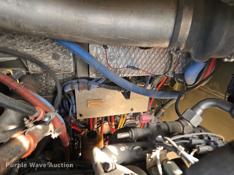 image for item ES2990 2009 Gillig shuttle bus