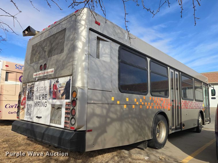 image for item ES2991 2009 Gillig shuttle bus