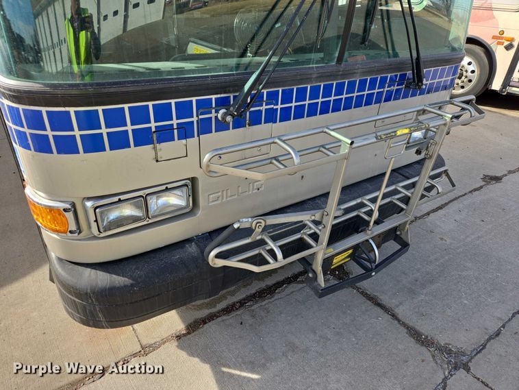 image for item ES2991 2009 Gillig shuttle bus