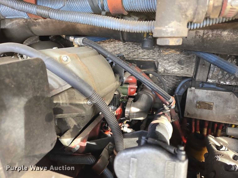 image for item ES2991 2009 Gillig shuttle bus