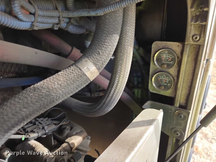 image for item ES2991 2009 Gillig shuttle bus