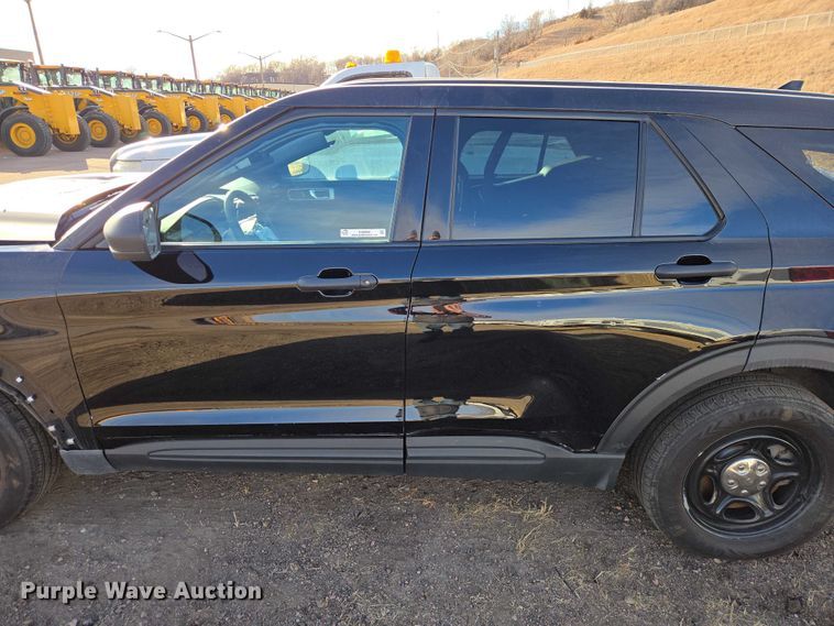 image for item ES2992 2020 Ford Explorer Police Interceptor SUV