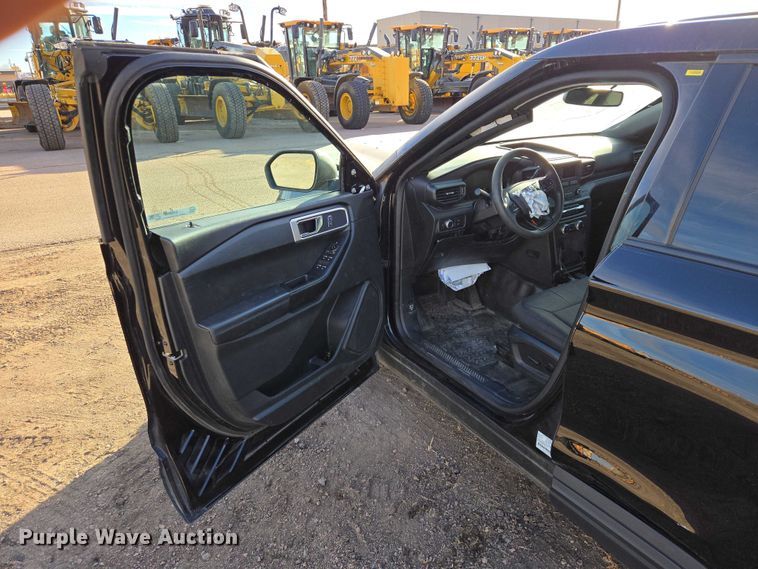 image for item ES2992 2020 Ford Explorer Police Interceptor SUV