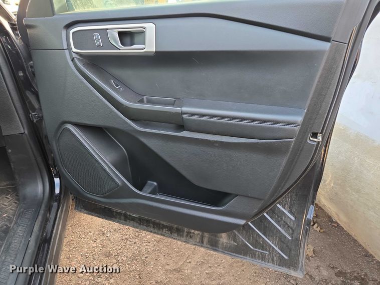 image for item ES2992 2020 Ford Explorer Police Interceptor SUV