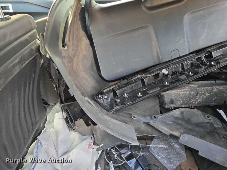 image for item ES2992 2020 Ford Explorer Police Interceptor SUV