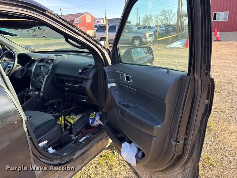 image for item ES8699 2014 Ford Explorer Police Interceptor SUV