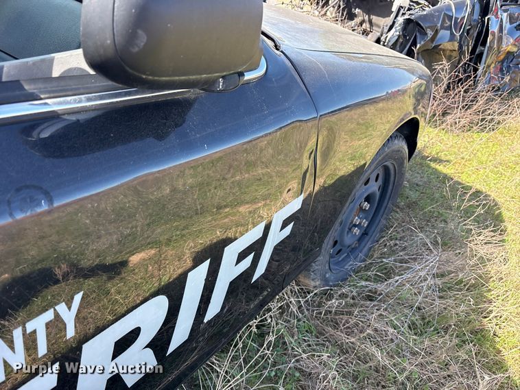 image for item ES8700 2009 Ford Crown Victoria Police Interceptor 