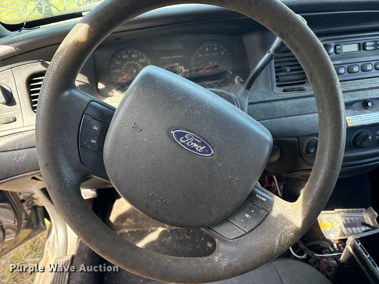 image for item ES8700 2009 Ford Crown Victoria Police Interceptor 