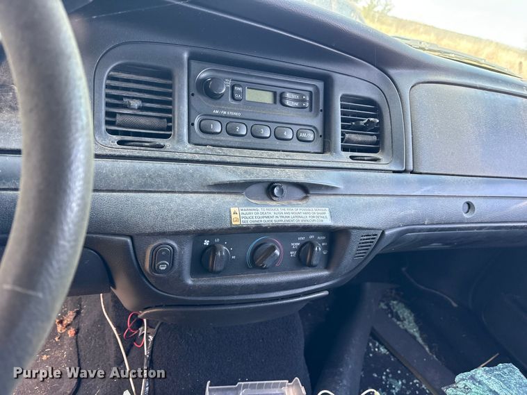image for item ES8700 2009 Ford Crown Victoria Police Interceptor 