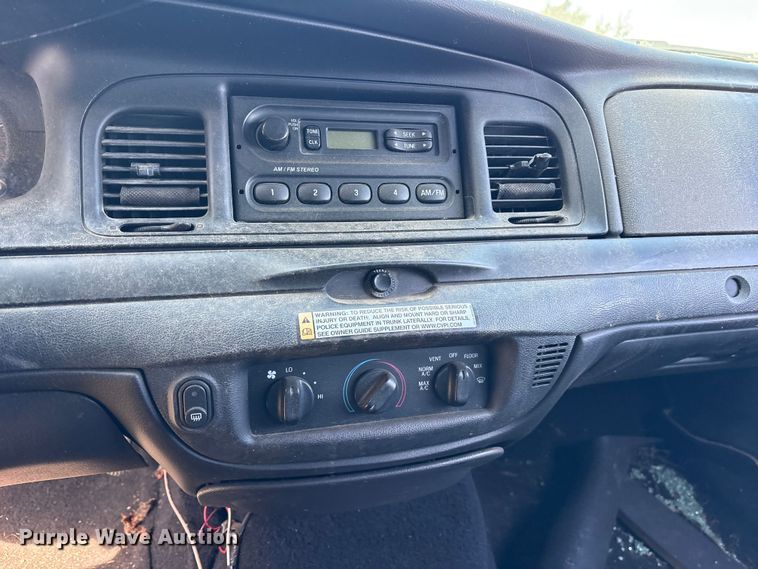 image for item ES8700 2009 Ford Crown Victoria Police Interceptor 