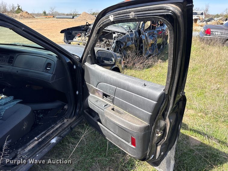 image for item ES8700 2009 Ford Crown Victoria Police Interceptor 