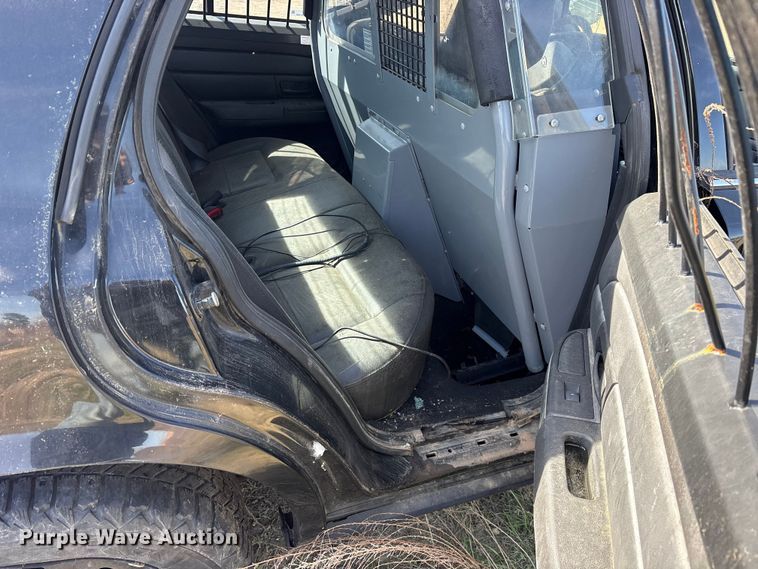 image for item ES8700 2009 Ford Crown Victoria Police Interceptor 