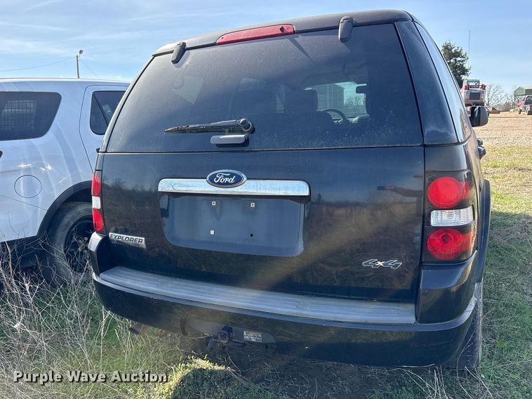 image for item ES8702 2008 Ford Explorer Police Interceptor SUV