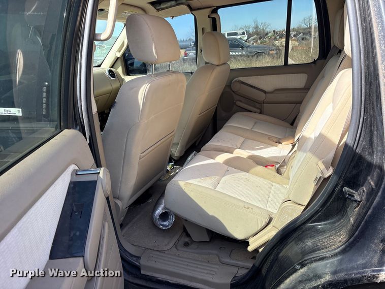 image for item ES8702 2008 Ford Explorer Police Interceptor SUV