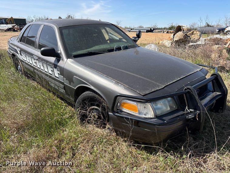 image for item ES8703 2010 Ford Crown Victoria Police Interceptor 