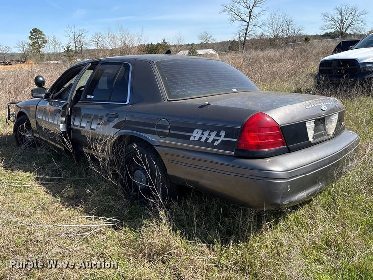 image for item ES8703 2010 Ford Crown Victoria Police Interceptor 