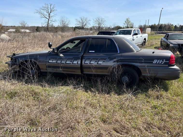 image for item ES8703 2010 Ford Crown Victoria Police Interceptor 