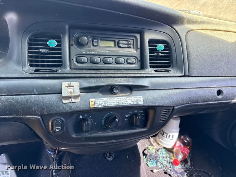 image for item ES8703 2010 Ford Crown Victoria Police Interceptor 