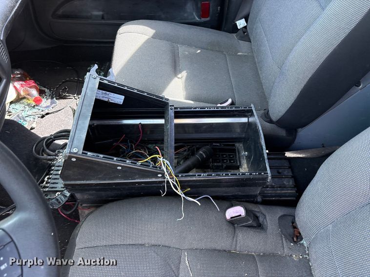 image for item ES8703 2010 Ford Crown Victoria Police Interceptor 