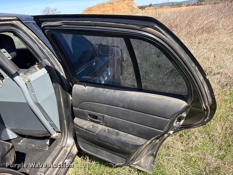 image for item ES8703 2010 Ford Crown Victoria Police Interceptor 