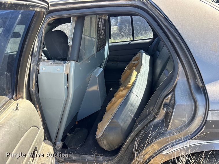 image for item ES8703 2010 Ford Crown Victoria Police Interceptor 