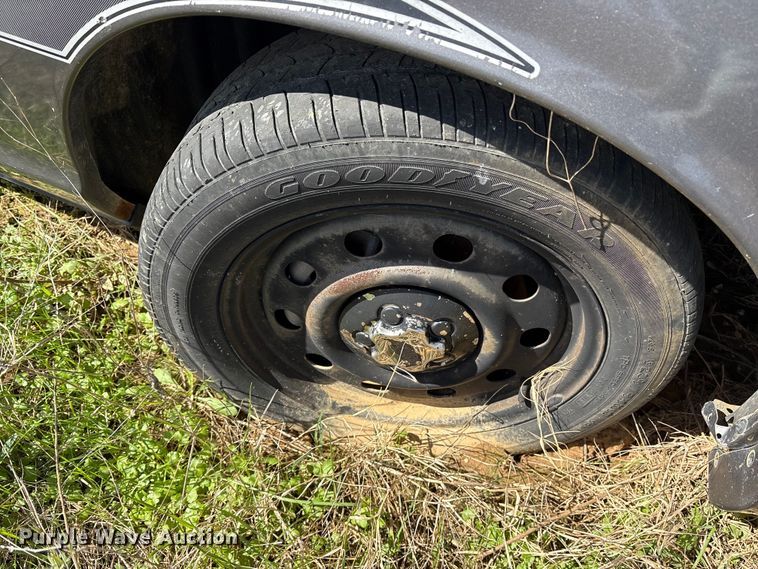 image for item ES8703 2010 Ford Crown Victoria Police Interceptor 