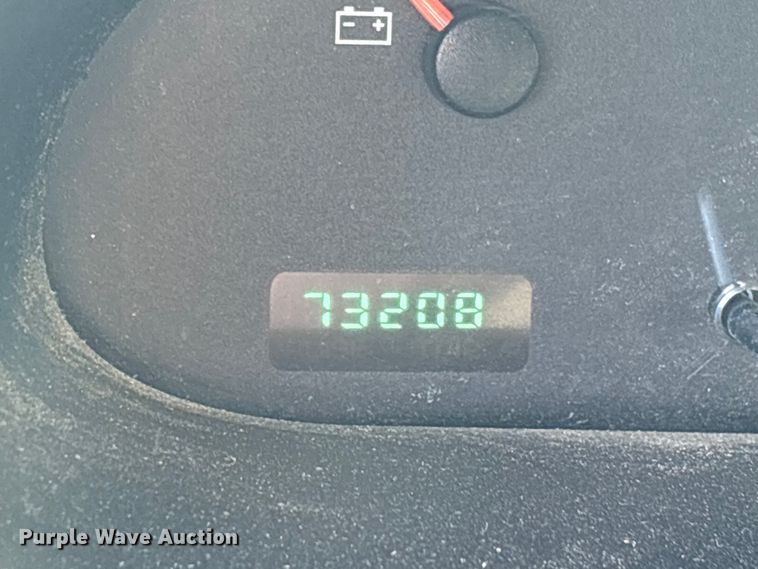 image for item ES8704 2002 Dodge Ram Wagon B3500 van