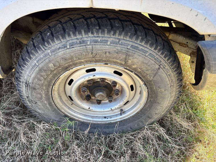 image for item ES8704 2002 Dodge Ram Wagon B3500 van