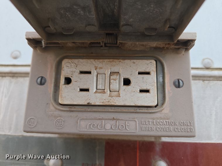 image for item ET1290 1994 Great Dane Trailers, INC dry van office trailer