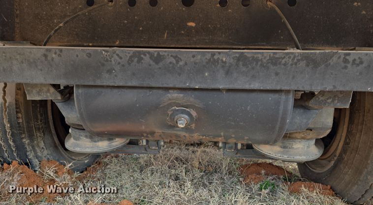 image for item ET1290 1994 Great Dane Trailers, INC dry van office trailer