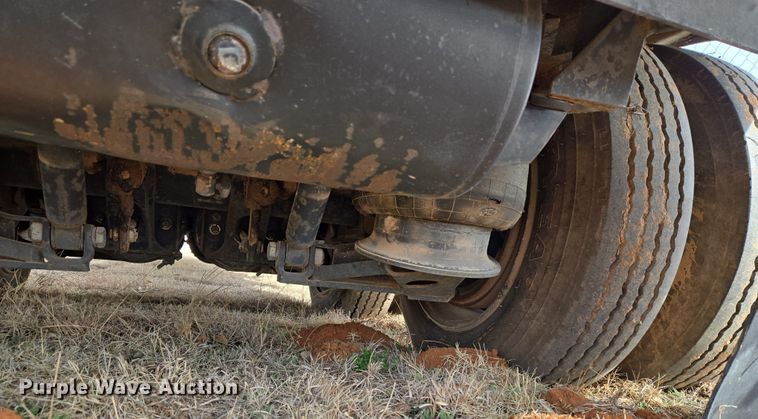 image for item ET1290 1994 Great Dane Trailers, INC dry van office trailer