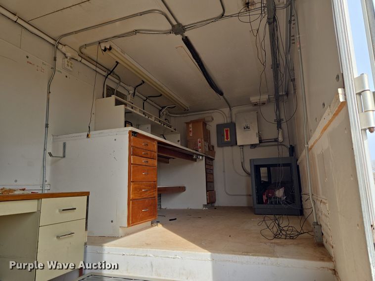 image for item ET1290 1994 Great Dane Trailers, INC dry van office trailer