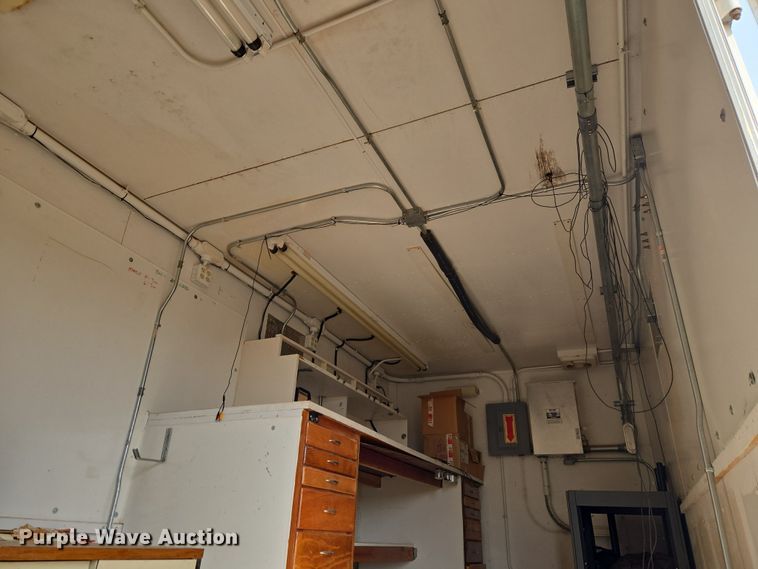 image for item ET1290 1994 Great Dane Trailers, INC dry van office trailer