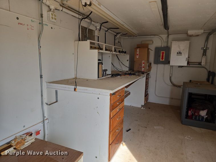 image for item ET1290 1994 Great Dane Trailers, INC dry van office trailer