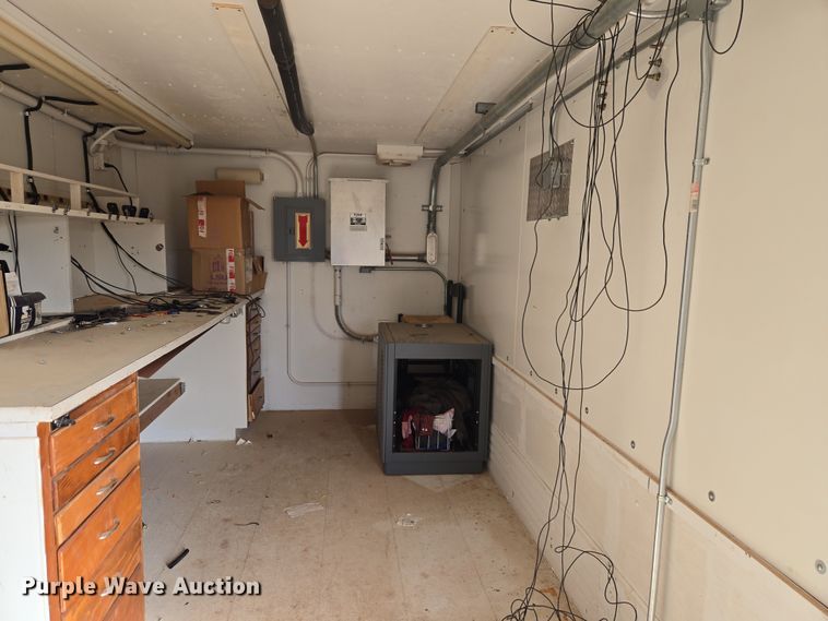 image for item ET1290 1994 Great Dane Trailers, INC dry van office trailer